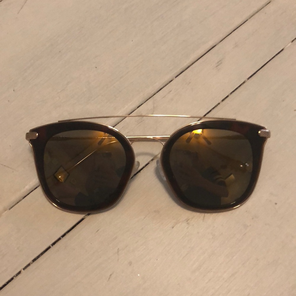 Brown tortoise Diff Eyewear
